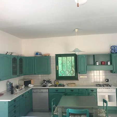 Casa La Pelosa Beach